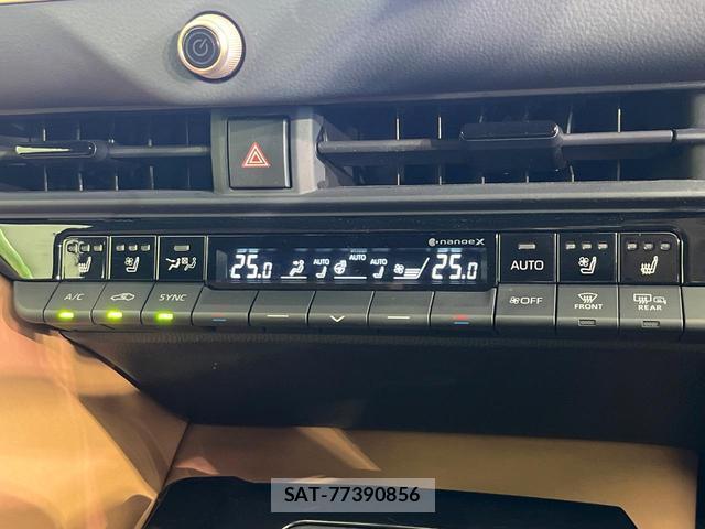 Toyota CROWN 2024-12 8867201-5