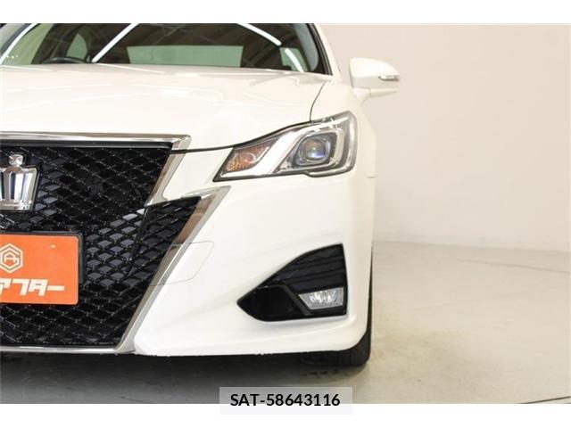 Toyota CROWN 2015-10 8865418-13