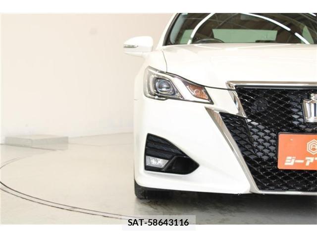 Toyota CROWN 2015-10 8865418-15