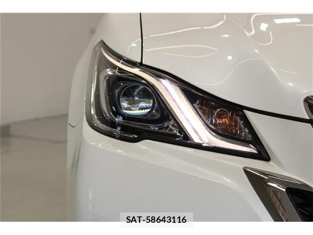 Toyota CROWN 2015-10 8865418-16