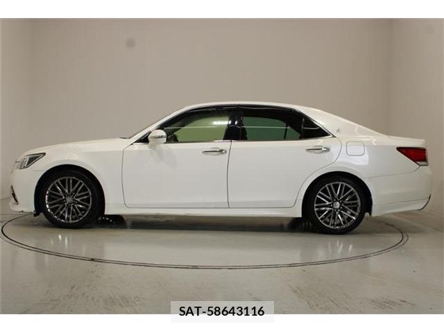 Toyota CROWN 2015-10 8865418-8