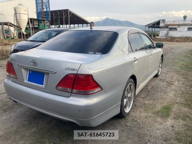 Toyota CROWN 2004-05 8865868-13