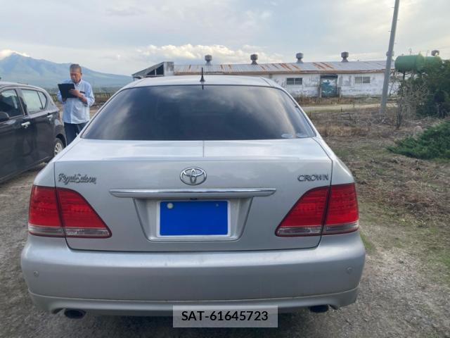 Toyota CROWN 2004-05 8865868-3