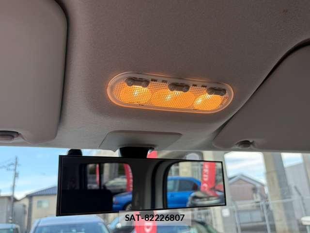 Nissan CUBE 2011-05 8866540-16