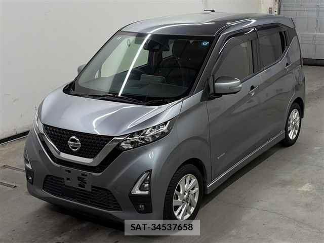 Nissan DAYZ 2022-02 8865762-3