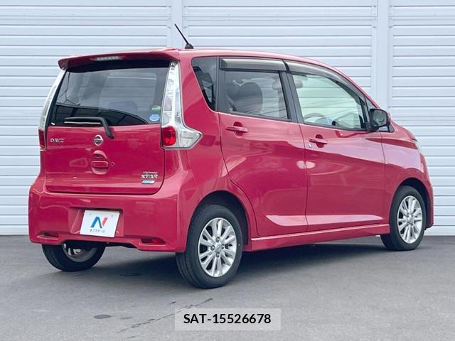 Nissan DAYZ 2015-09 8866448-16