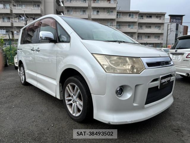 Mitsubishi DELICA 2008-06 8867282-11
