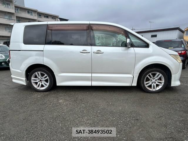 Mitsubishi DELICA 2008-06 8867282-3