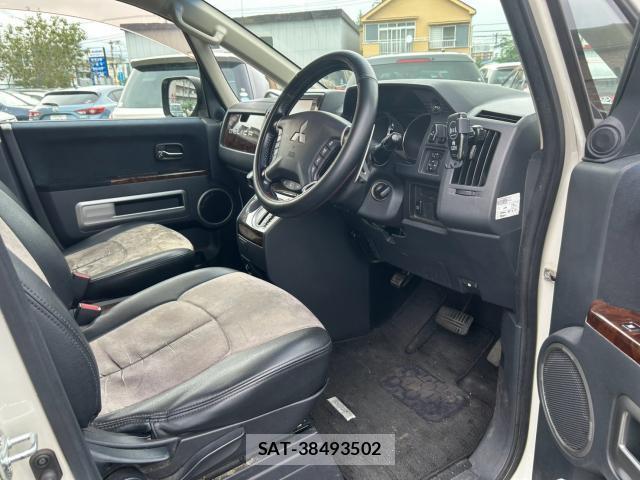 Mitsubishi DELICA 2008-06 8867282-5