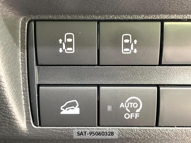 Mitsubishi DELICA MINI 2023-11 8866509-6