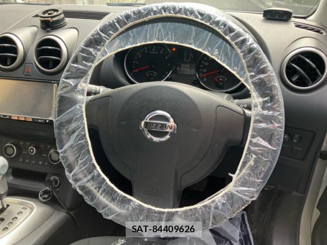 Nissan DUALIS 2011-10 8865752-9