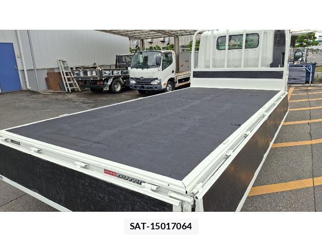 Hino DUTRO 2019-05 8866110-12