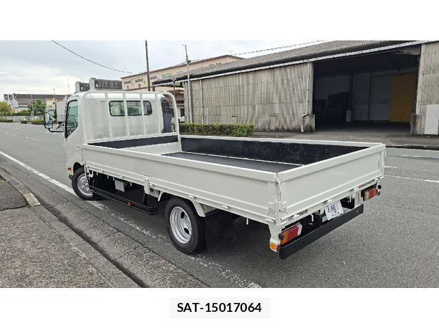 Hino DUTRO 2019-05 8866110-2