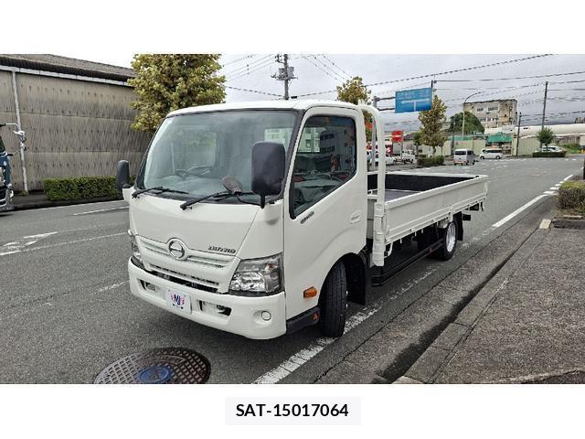 Hino DUTRO 2019-05 8866110-4