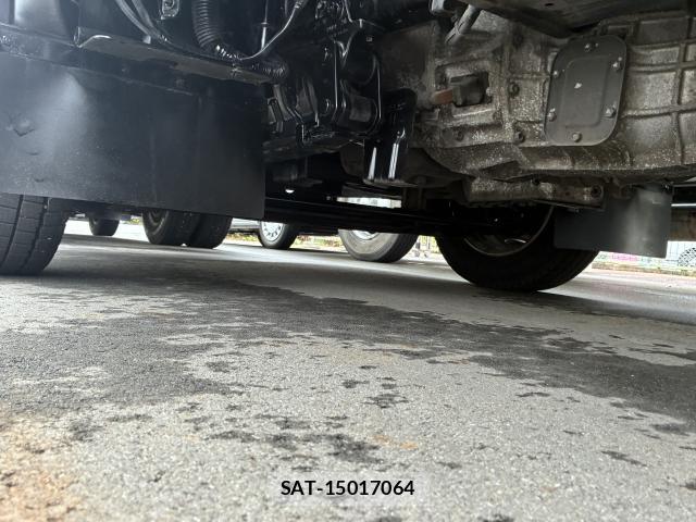Hino DUTRO 2019-05 8866110-8