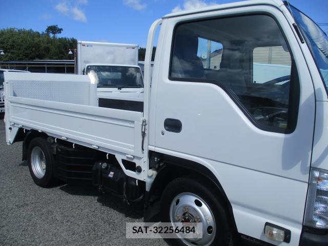 Isuzu ELF TRUCK 2016-06 8865367-12