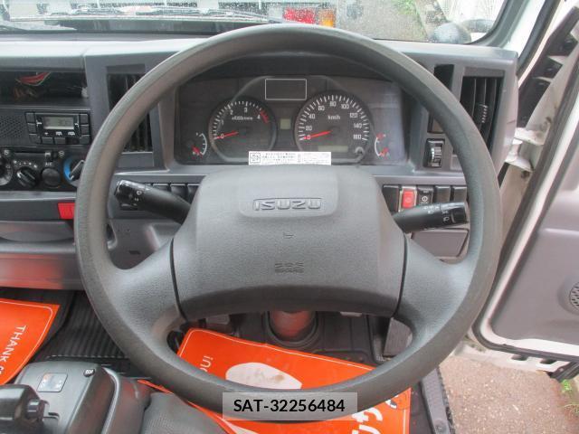 Isuzu ELF TRUCK 2016-06 8865367-15