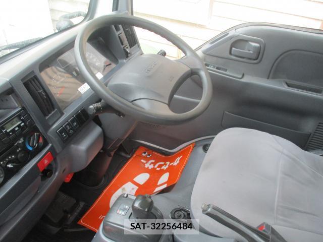 Isuzu ELF TRUCK 2016-06 8865367-19