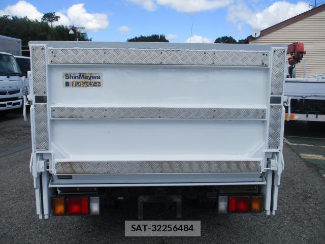 Isuzu ELF TRUCK 2016-06 8865367-2