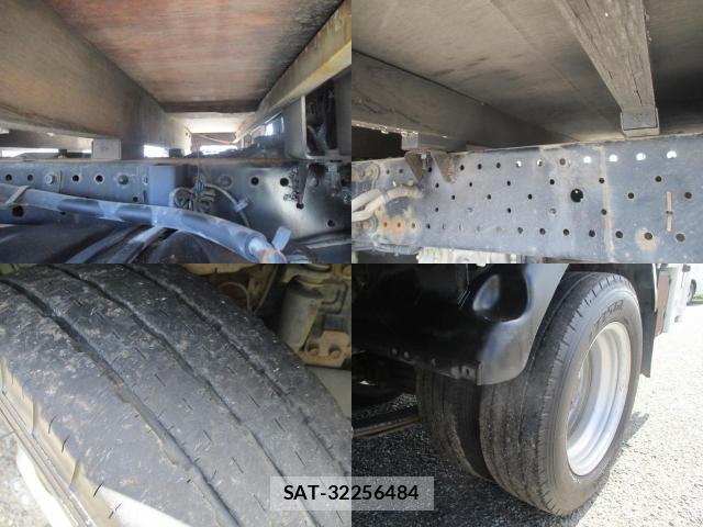 Isuzu ELF TRUCK 2016-06 8865367-7