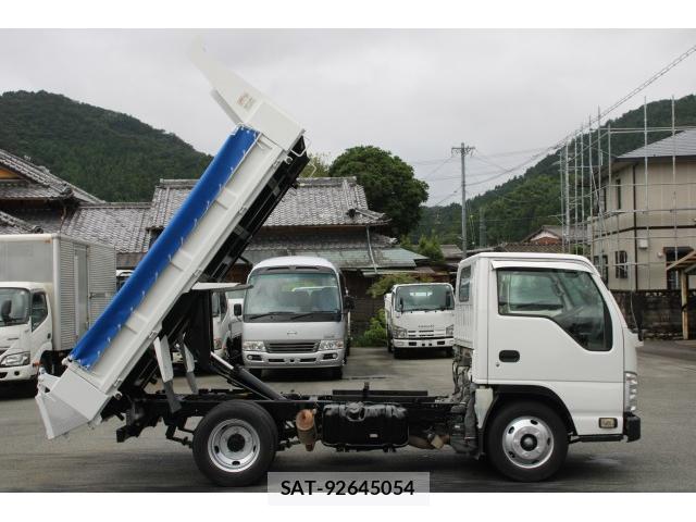 Isuzu ELF TRUCK 2012-10 8866137-4