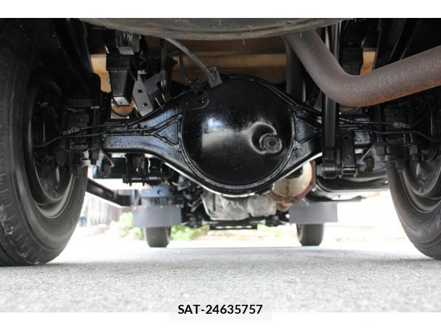 Isuzu ELF TRUCK 2018-07 8866138-17