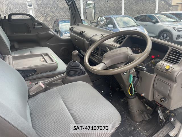 Isuzu ELF TRUCK 1995-04 8866205-1