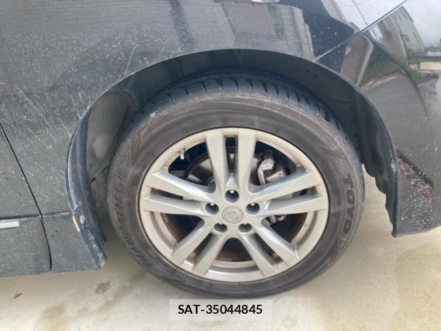 Nissan ELGRAND 2013-04 8866101-13