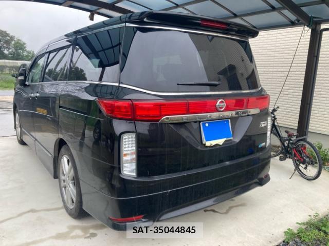 Nissan ELGRAND 2013-04 8866101-8
