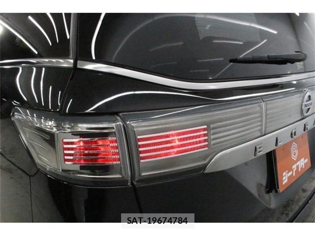 Nissan ELGRAND 2020-10 8866135-17