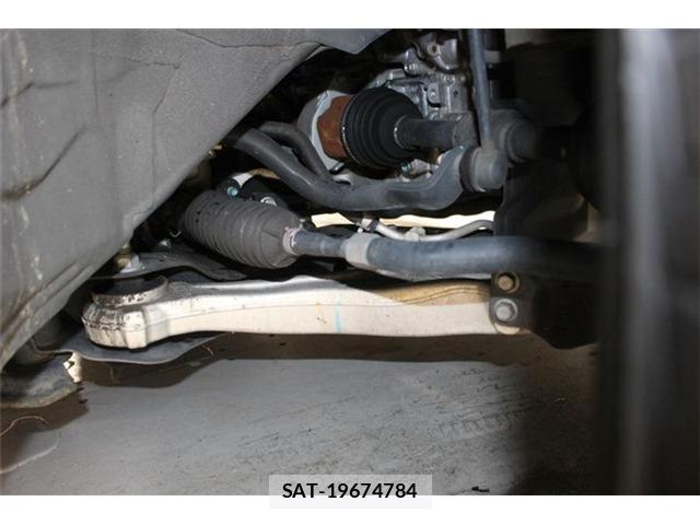 Nissan ELGRAND 2020-10 8866135-19