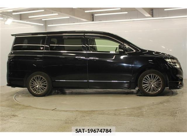Nissan ELGRAND 2020-10 8866135-3