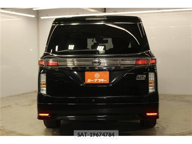 Nissan ELGRAND 2020-10 8866135-5