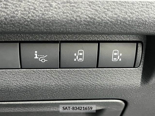 Nissan ELGRAND 2026-08 8866322-4