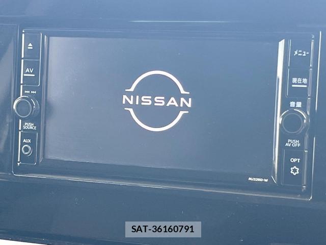 Nissan ELGRAND 2020-10 8866445-3
