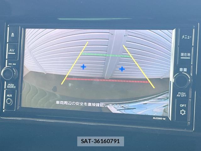 Nissan ELGRAND 2020-10 8866445-4