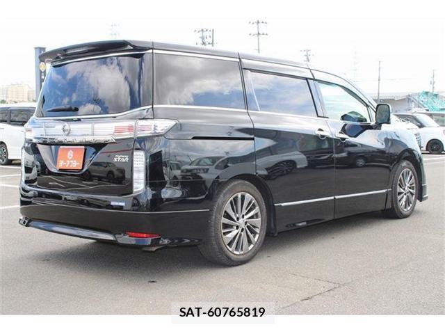 Nissan ELGRAND 2020-12 8866751-10