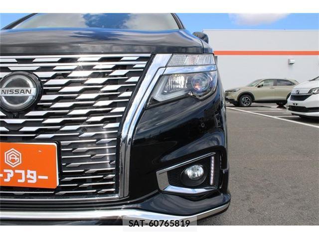 Nissan ELGRAND 2020-12 8866751-15