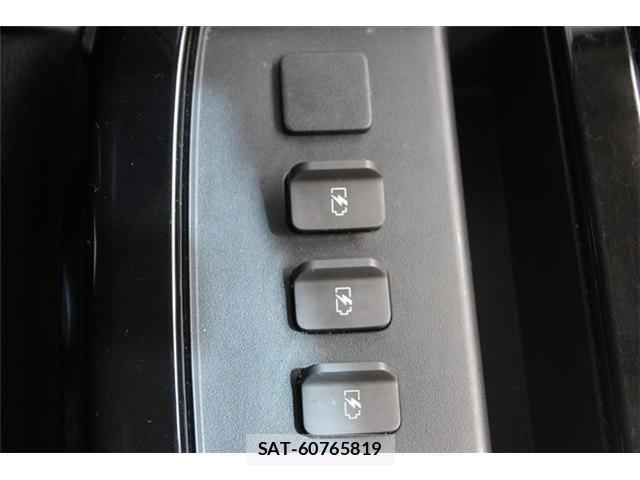 Nissan ELGRAND 2020-12 8866751-6