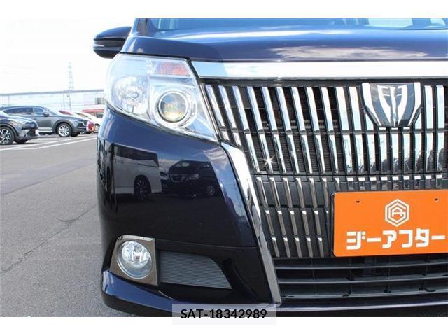 Toyota ESQUIRE 2015-01 8866752-16