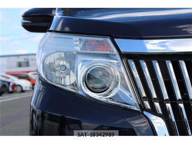 Toyota ESQUIRE 2015-01 8866752-17