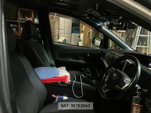 Toyota ESTIMA HYBRID 2018-02 8865847-11