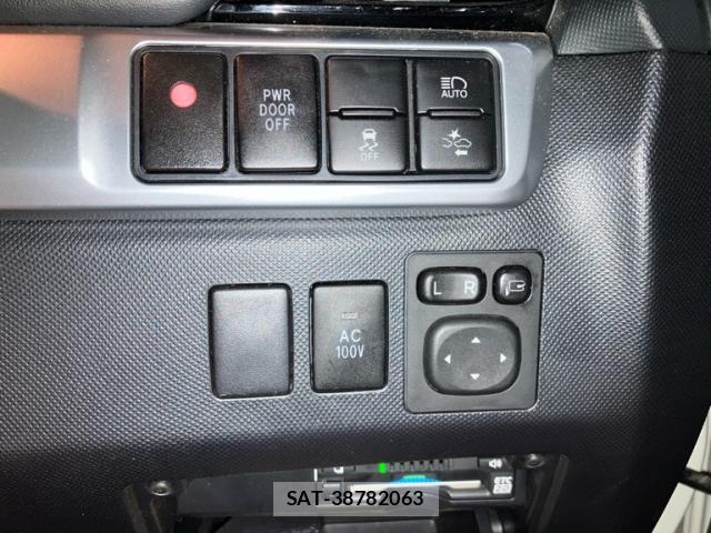 Toyota ESTIMA HYBRID 2018-02 8865847-18