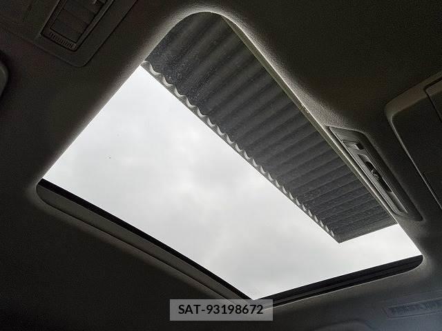Toyota ESTIMA 2013-09 8866333-4
