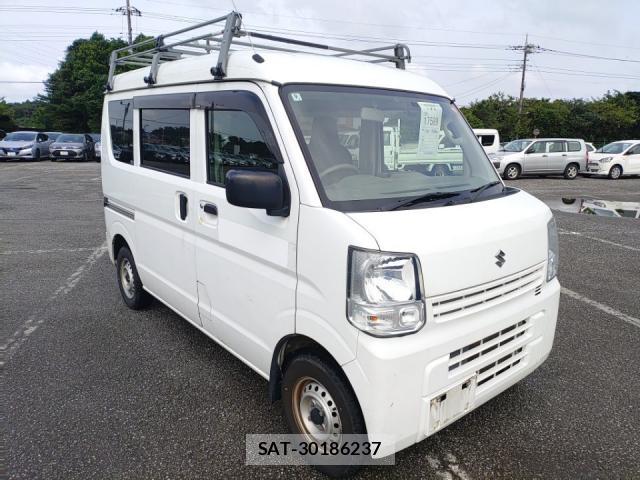 Suzuki EVERY 2021-09 8865631-1