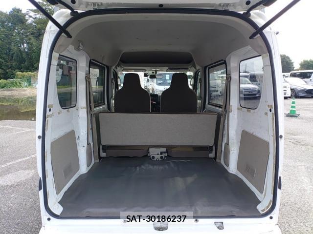 Suzuki EVERY 2021-09 8865631-5