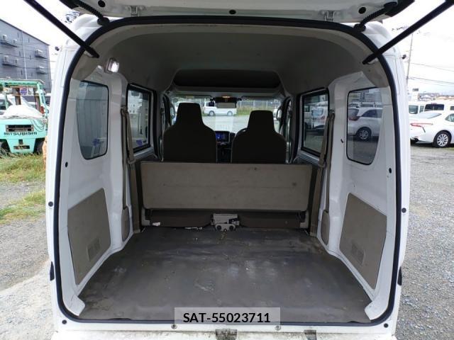 Suzuki EVERY 2022-08 8865953-5