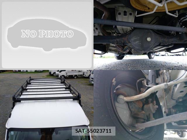 Suzuki EVERY 2022-08 8865953-6