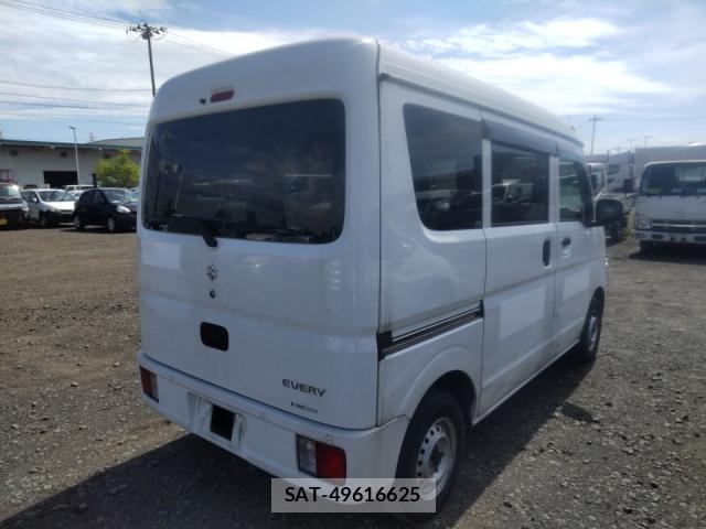 Suzuki EVERY 2022-08 8867319-2