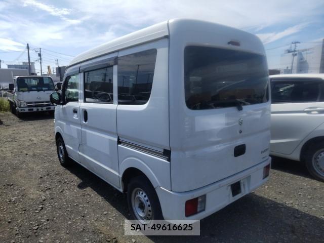Suzuki EVERY 2022-08 8867319-4